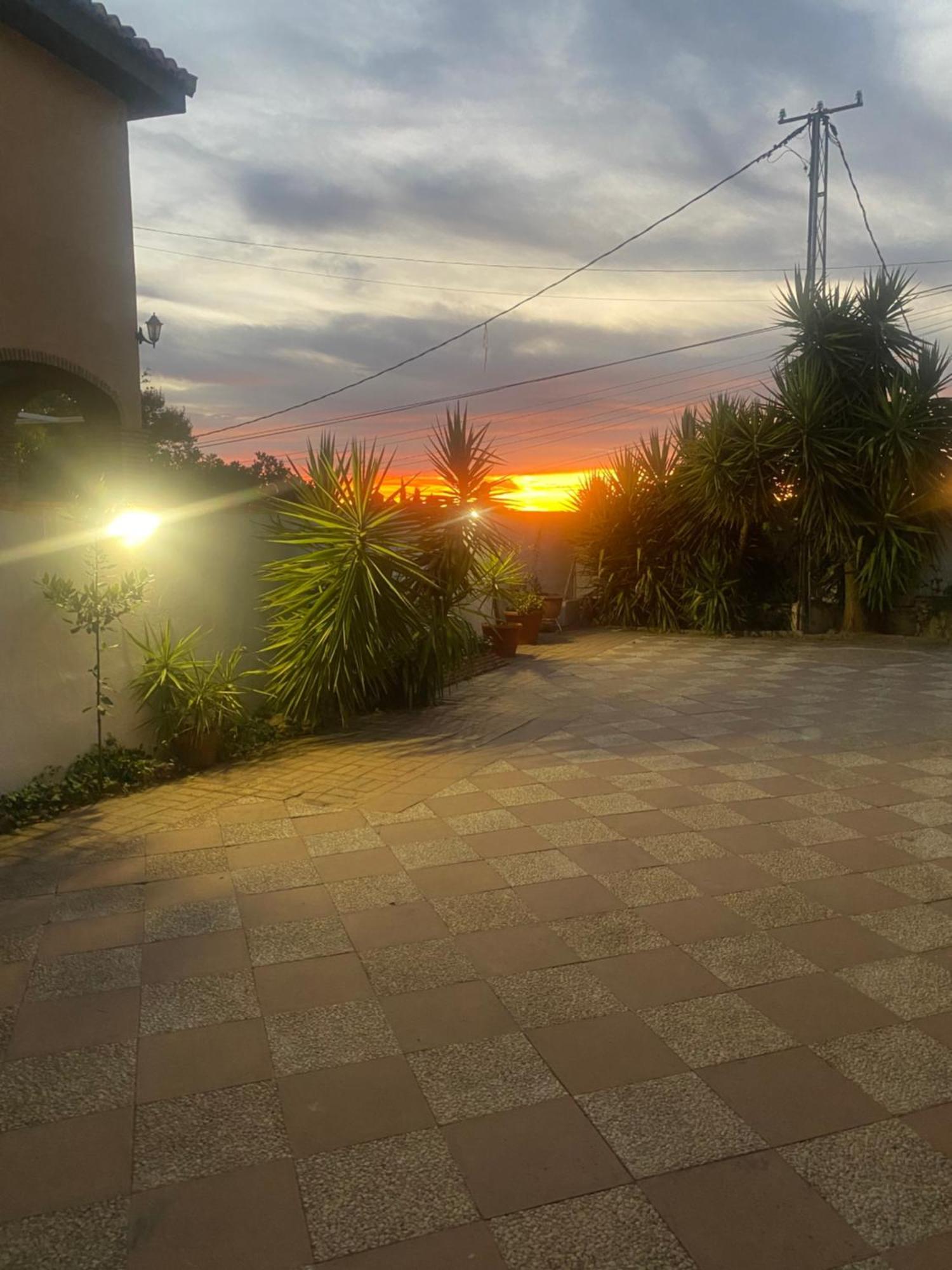 VILLA HUETOR , Magnifico chalet con parcela privada Huétor Vega Esterno foto